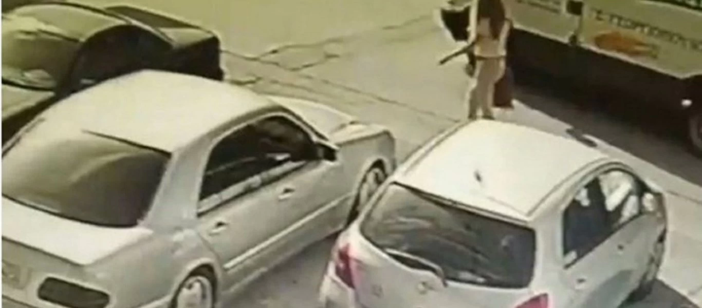 Νέα τροπή στην υπόθεση της επίθεσης με βιτριόλι - Ο αυτόπτης μάρτυρας και η μυστηριώδης γυναίκα με το «ψυχρό βλέμμα»